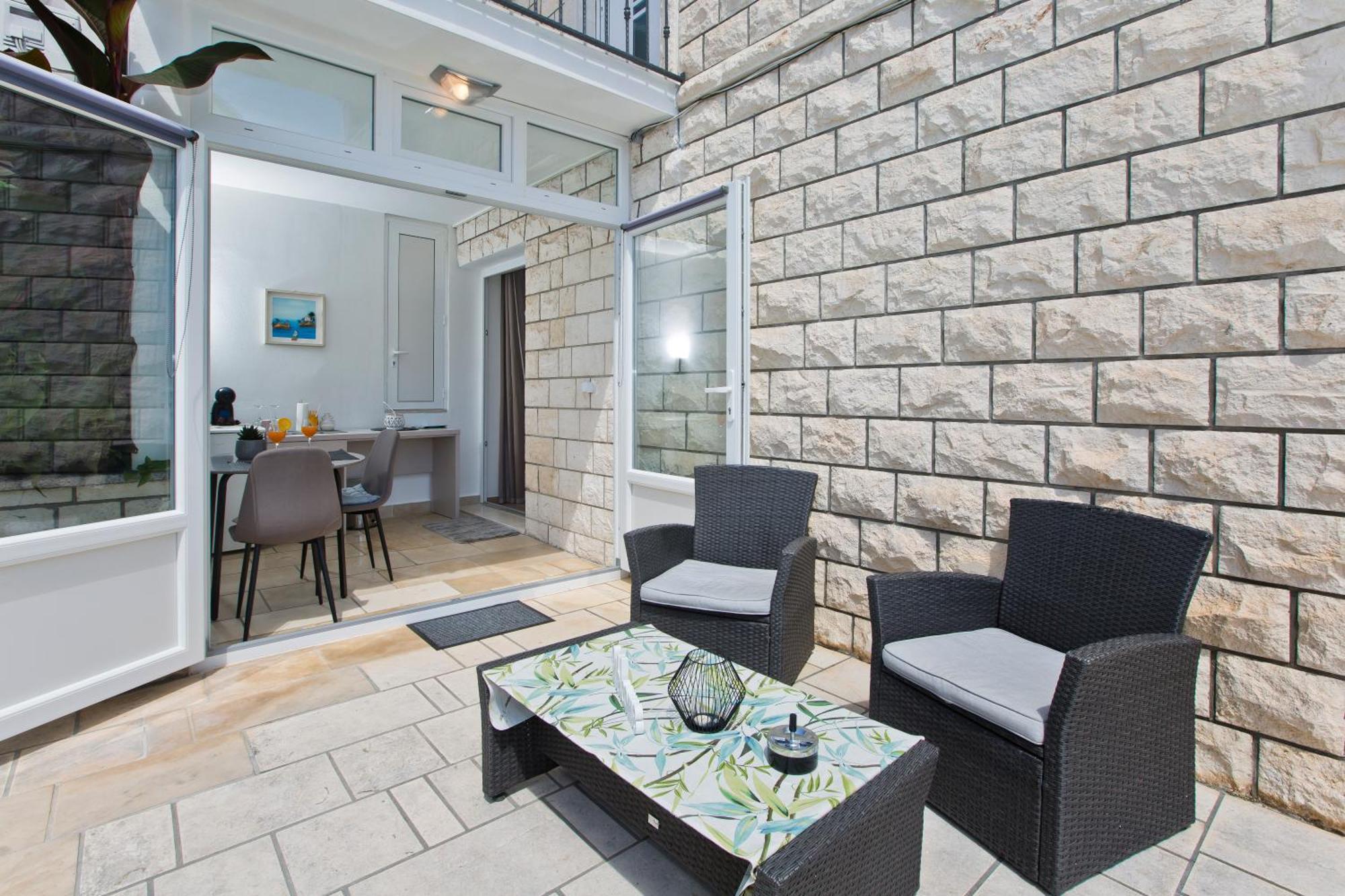 Apartments Juric Хвар Экстерьер фото