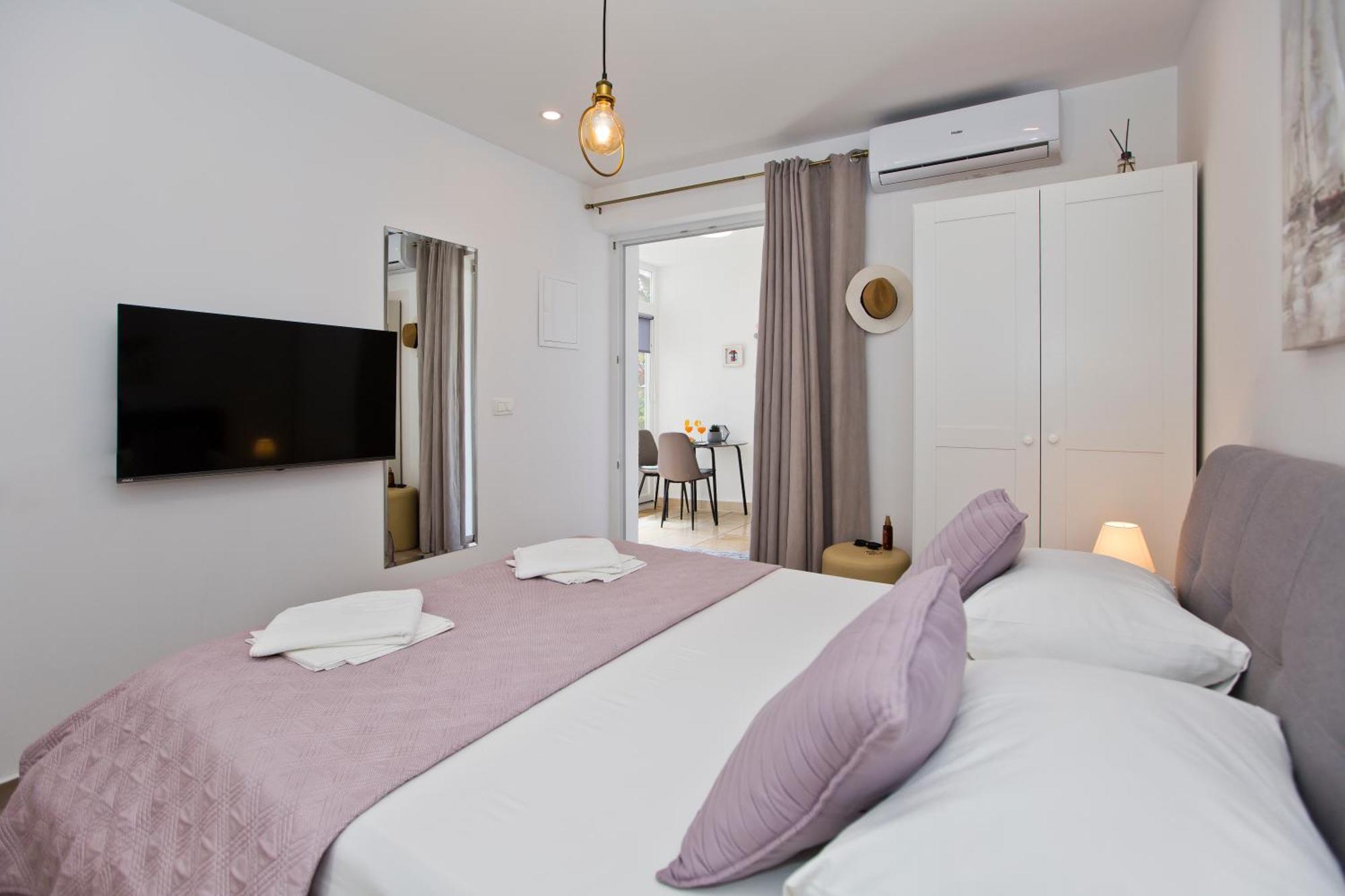 Apartments Juric Хвар Экстерьер фото