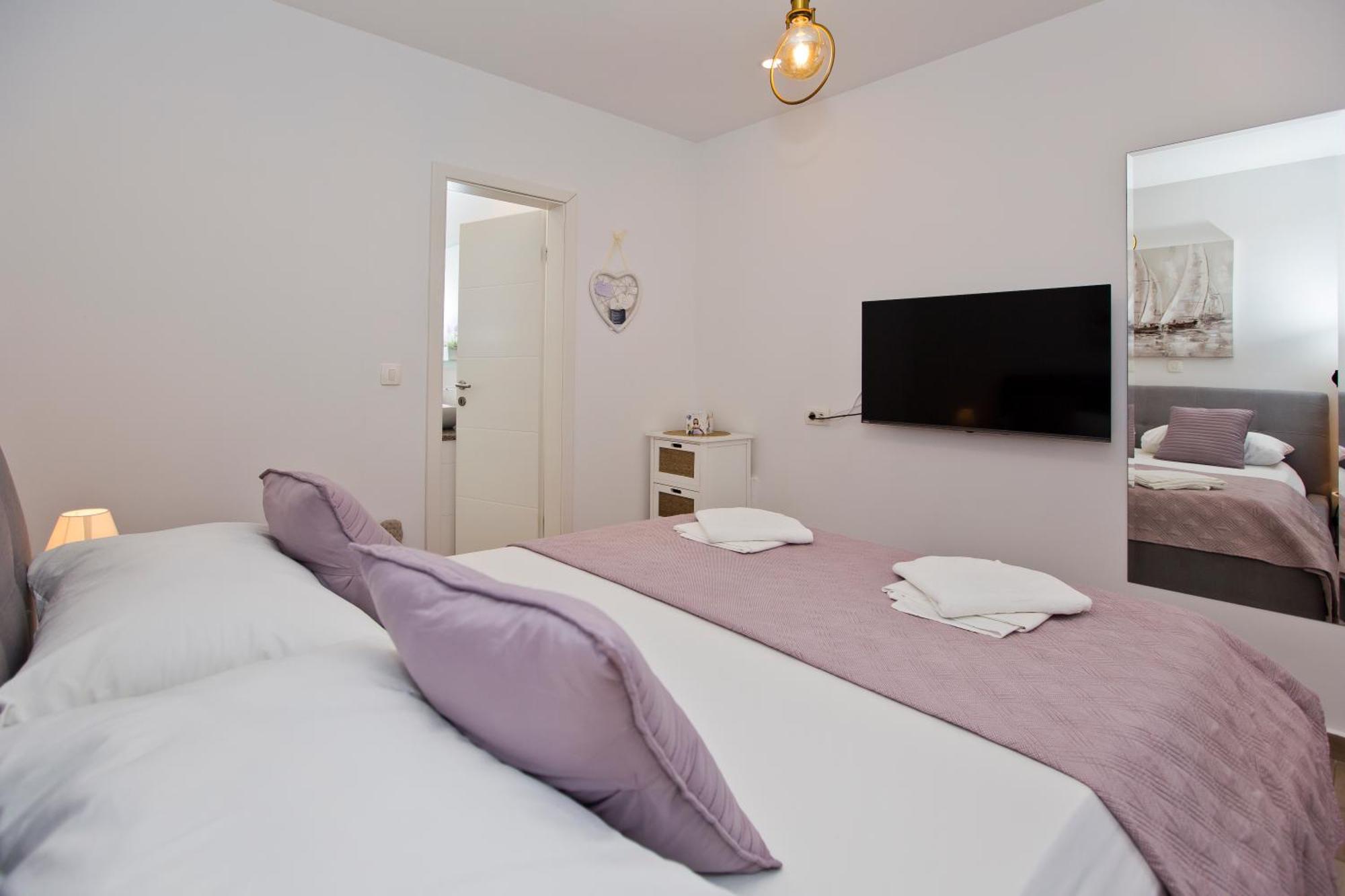 Apartments Juric Хвар Экстерьер фото