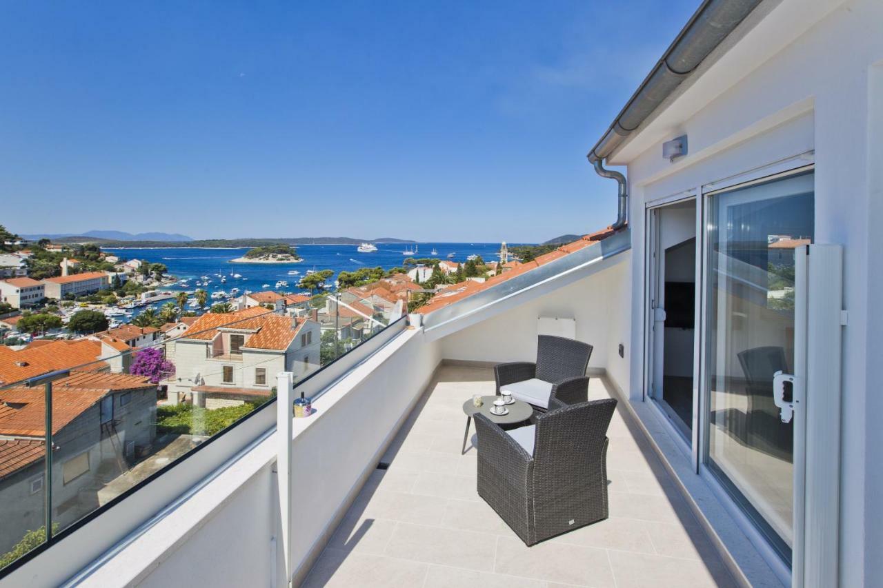 Apartments Juric Хвар Экстерьер фото