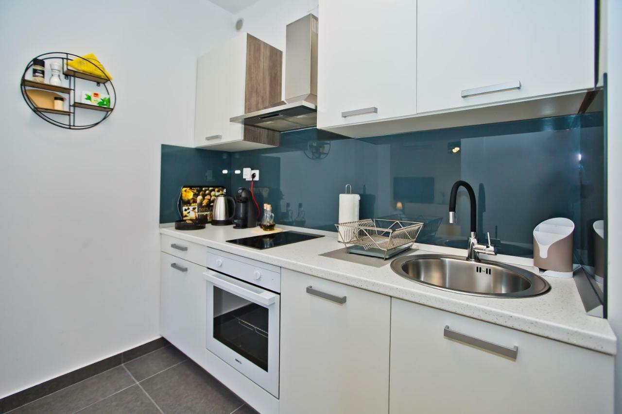 Apartments Juric Хвар Экстерьер фото